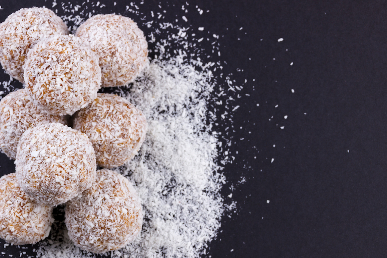 Coconut Flour Dessert Balls