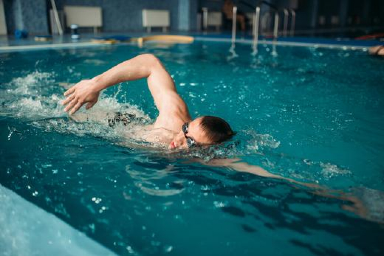 Why Should I Start Swimming and What Are the Benefits?