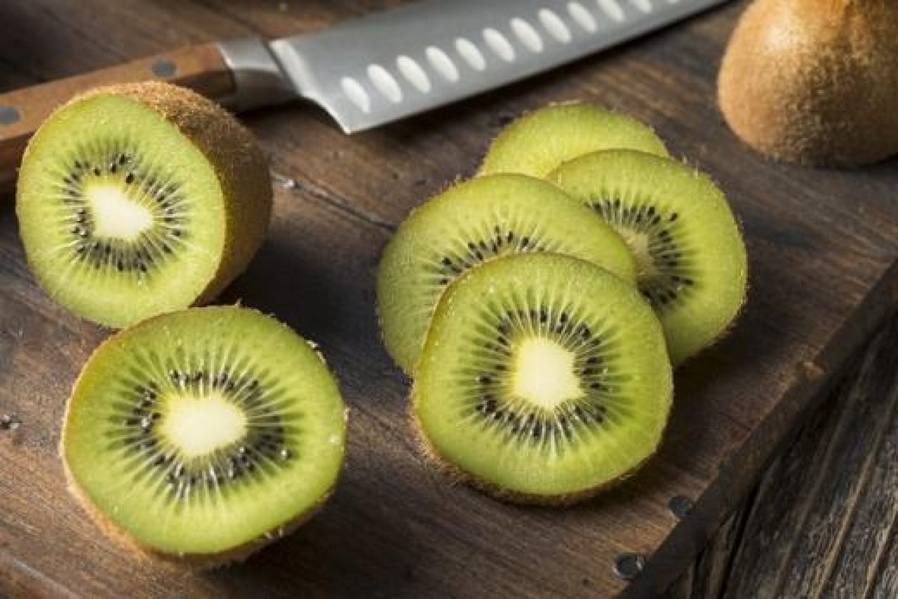 What Are the 10 Benefits of Kiwi?