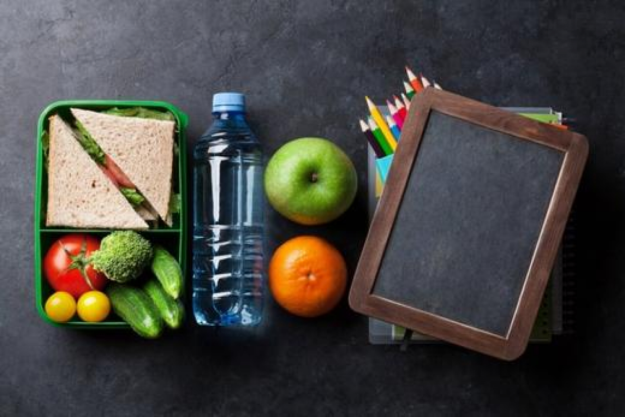 How to Prepare a Healthy Lunch Box?